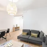 Rent 3 bedroom apartment in barcelona