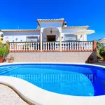 AGRADABLE VILLA EN NERJA