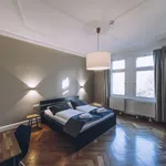 Miete 2 Schlafzimmer wohnung von 70 m² in Stuttgart