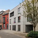 Rent 3 bedroom apartment of 150 m² in Ghent