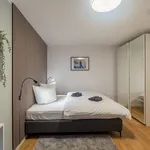 Miete 2 Schlafzimmer wohnung von 79 m² in Berlin