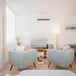 Rent 3 bedroom apartment of 47 m² in Porto