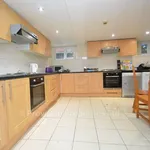 Rent 8 bedroom house in Yorkshire And The Humber