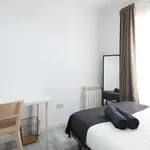 Rent a room of 120 m² in Madrid