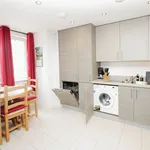 Flat to rent in Gainsborough Close, Basildon SS14