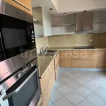 Affitto 4 camera appartamento di 178 m² in Desenzano del Garda