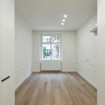 Pronajměte si 3 ložnic/e byt o rozloze 118 m² v Prague