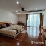 Rent 4 bedroom house of 498 m² in Bangkok