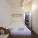 Rent 1 bedroom apartment of 50 m² in Florence