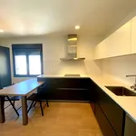 Alquilo 4 dormitorio casa de 263 m² en Madrid