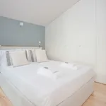 Rent 3 bedroom apartment of 72 m² in Porto