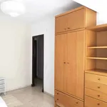 Rent a room of 90 m² in Valencia