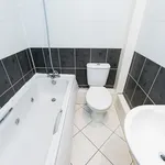 Rent 3 bedroom house in Leeds