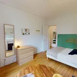 Rent a room of 55 m² in Paris