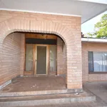 Rent 4 bedroom house in Tennant Creek