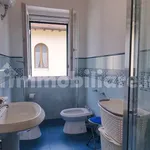 Rent 4 bedroom apartment of 85 m² in Florence