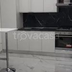 Affitto 2 camera appartamento di 75 m² in Napoli