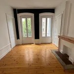 Appartement de 140 m² avec 5 chambre(s) en location à Saint