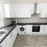 Rent 4 bedroom house in Leeds