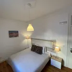 Rent a room of 120 m² in lisbon