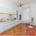 Rent 3 bedroom apartment of 84 m² in Capital City of Prague