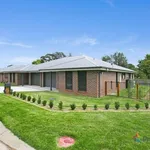 Rent 3 bedroom apartment in  Armidale NSW 2350                        