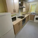 Rent 2 bedroom flat in South East England