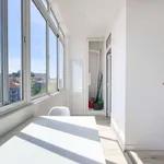 Rent a room in lisbon