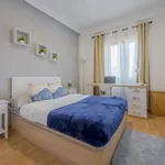 Rent a room of 150 m² in madrid