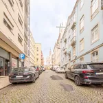 Rent 4 bedroom apartment in Lisbon