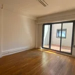 Appartement de 118 m² avec 4 chambre(s) en location à Valence