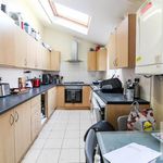 Rent 4 bedroom house in East Midlands