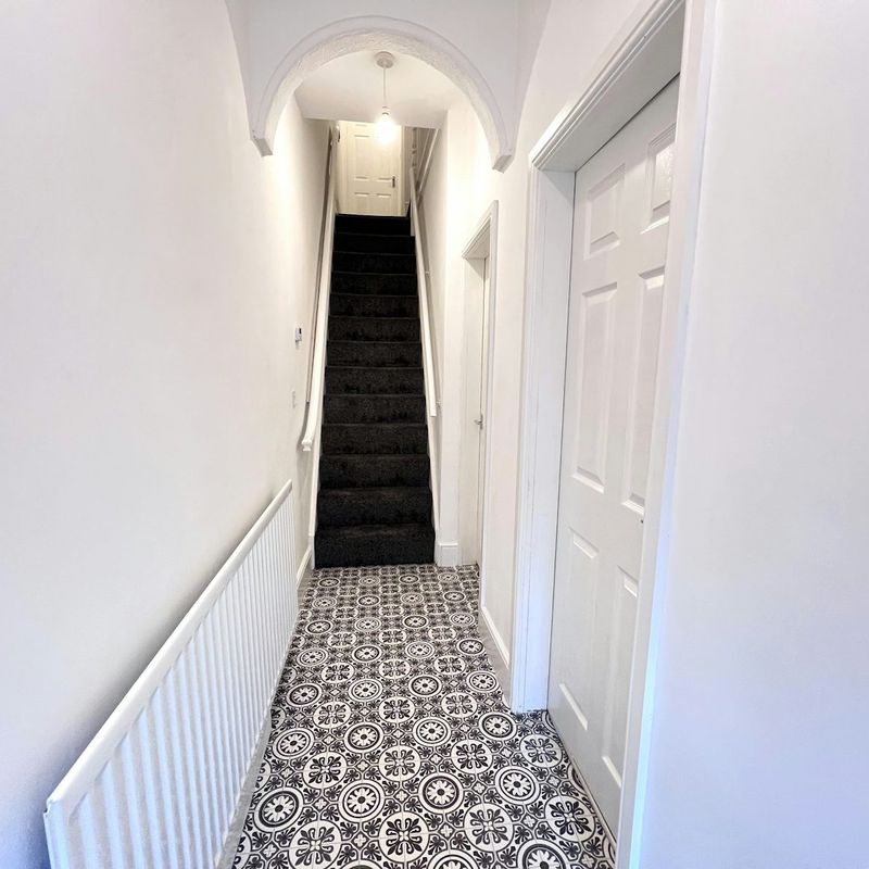 Terraced House to rent on Shelton New Road Newcastle-under-Lyme,  ST4 Basford