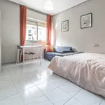 Rent 5 bedroom apartment in Valencia