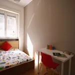 Rent a room of 116 m² in Milan