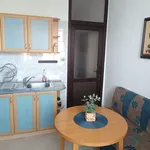 Rent 3 bedroom apartment of 65 m² in Кършияка