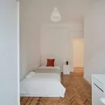 Rent a room in lisbon