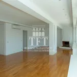 Rent 4 bedroom house of 250 m² in  Roma