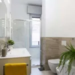 Rent 1 bedroom apartment of 65 m² in milan