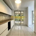 Rent 4 bedroom apartment of 130 m² in Marseille