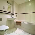 Rent 2 bedroom flat in Manchester