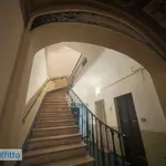 Affitto 3 camera appartamento di 90 m² in Bologna