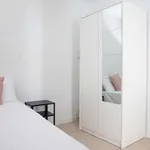 Rent a room of 56 m² in madrid