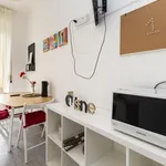 Rent 4 bedroom apartment in Milan