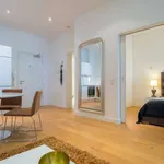 Rent 1 bedroom apartment of 43 m² in frankfurt