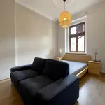 Pronajměte si 2 ložnic/e byt o rozloze 99 m² v Prague