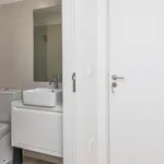 Rent 1 bedroom apartment of 80 m² in Porto