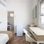 Rent 1 bedroom apartment of 8 m² in Barcelona