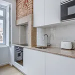 Rent 2 bedroom apartment of 43 m² in Lisbon