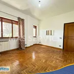 Affitto 4 camera appartamento di 106 m² in Rome